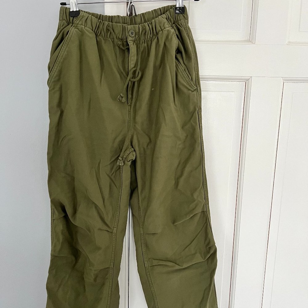 Aritzia TNA Cargo Pants - Size S